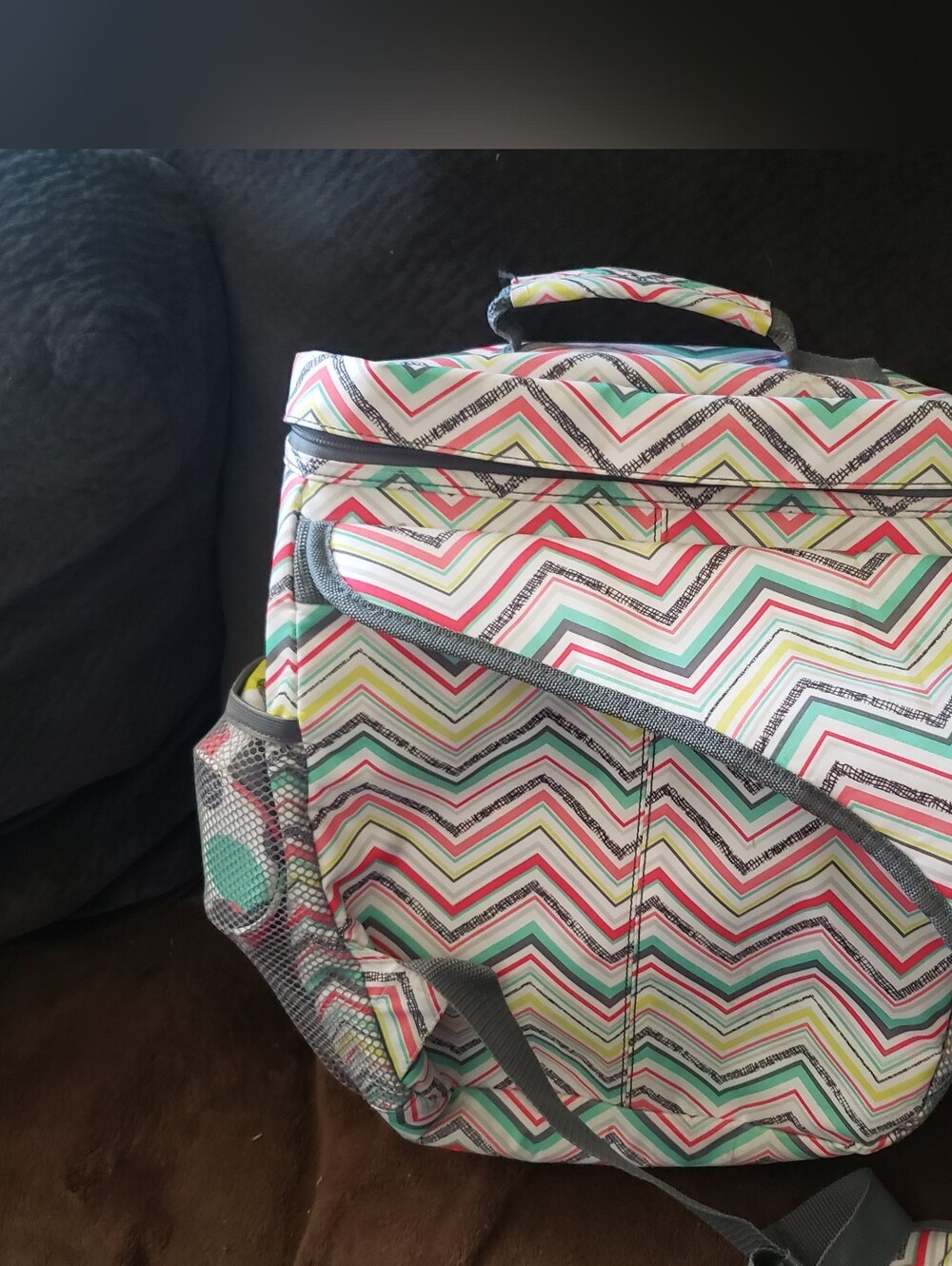 Multi-Color Chevron Pattern Storage Backpack - Home Organization - Picture 2 of 2